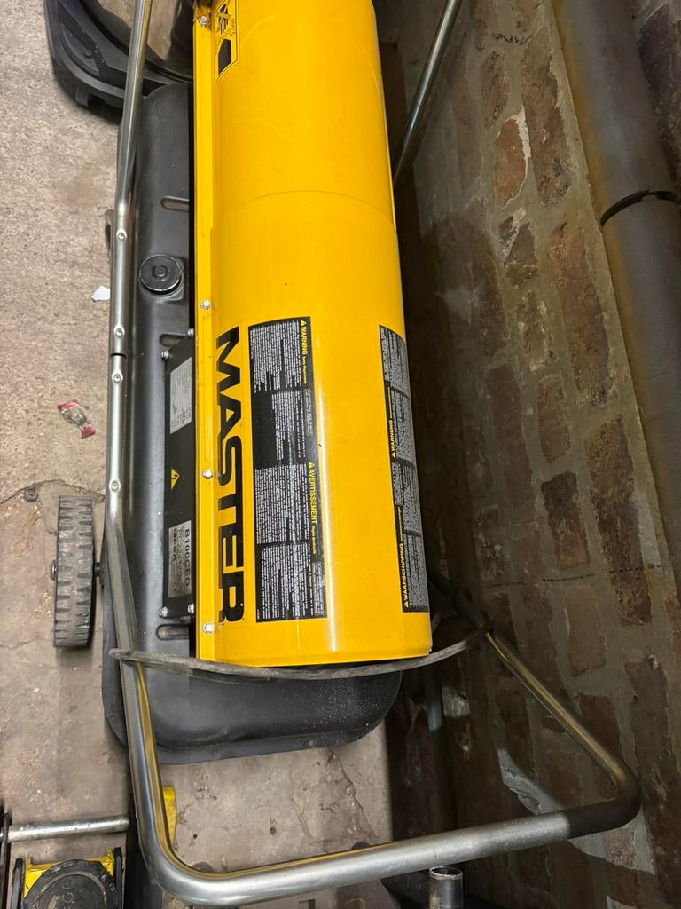 Diesel- of olie-warmtepistool, Ophalen, Zo goed als nieuw