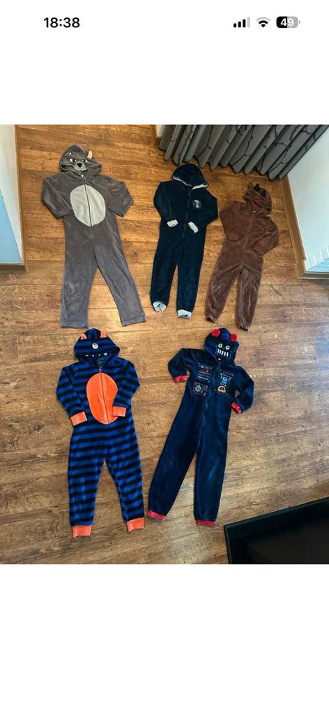 5x onesie carnaval verkleedpak pyjama maat 122-128 jaar, Ophalen of Verzenden, Zo goed als nieuw