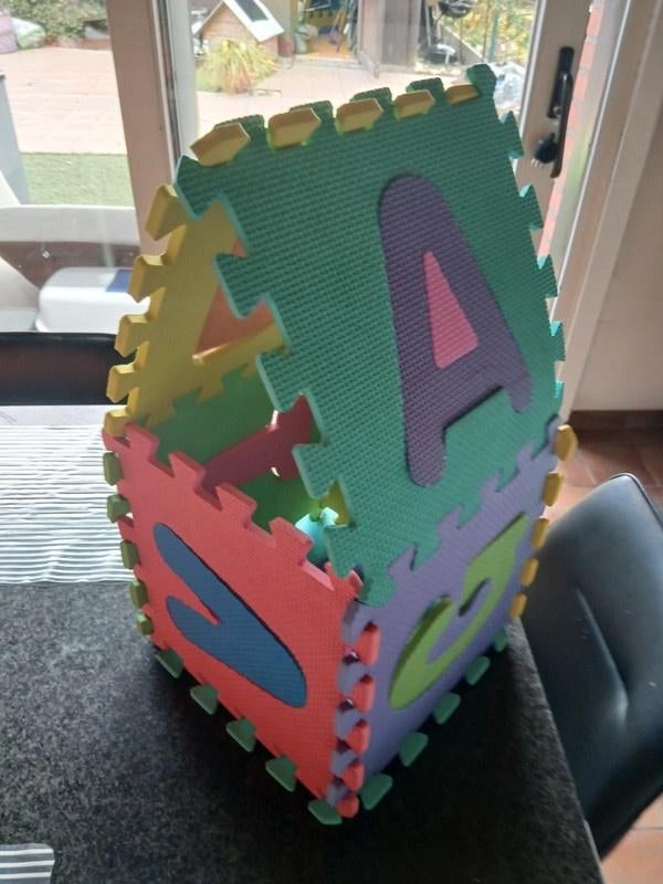 tapis de puzzle ABC, Enfants & Bébés, Jouets | Vêtements de jeu, Comme neuf, Enlèvement ou Envoi