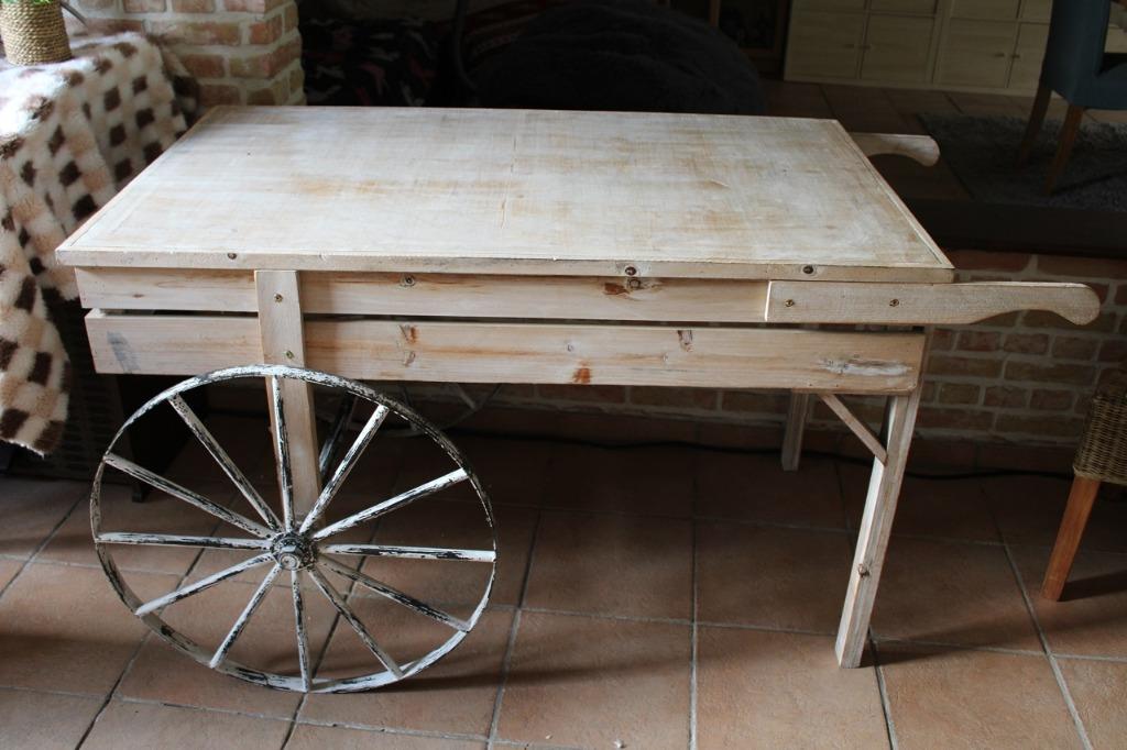 Decoratieve tafel - kar, 100 tot 150 cm, 75 cm of meer, Zo goed als nieuw, Rechthoekig