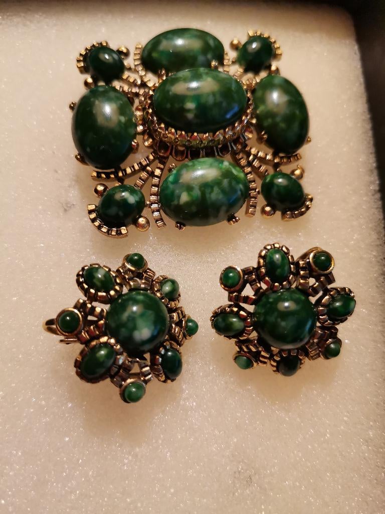 BROCHE ET B.O. en JADE    -VINTAGE -, Bijoux, Sacs & Beauté, Enlèvement ou Envoi, Comme neuf, Vert