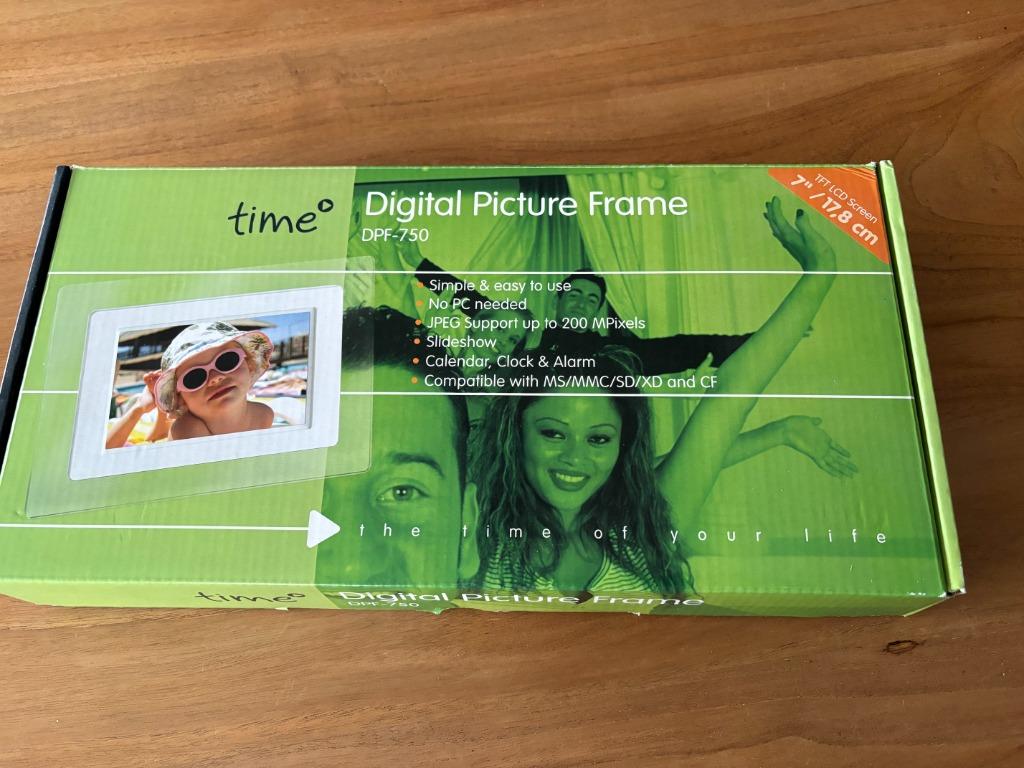 Digital Picture Frame DPF 750, Ophalen, Zo goed als nieuw, Kleiner dan 8 inch