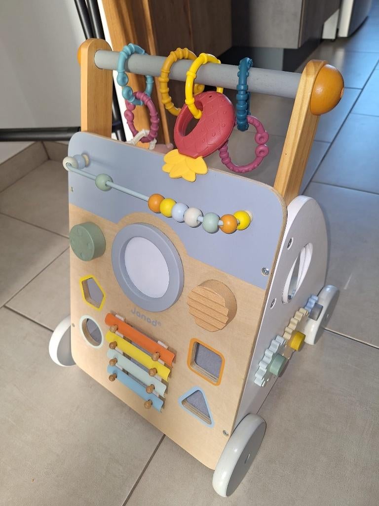 Trotteur/Pousseur bébé en Bois, Enfants & Bébés, Enfants & Bébés Autre, Comme neuf, Enlèvement