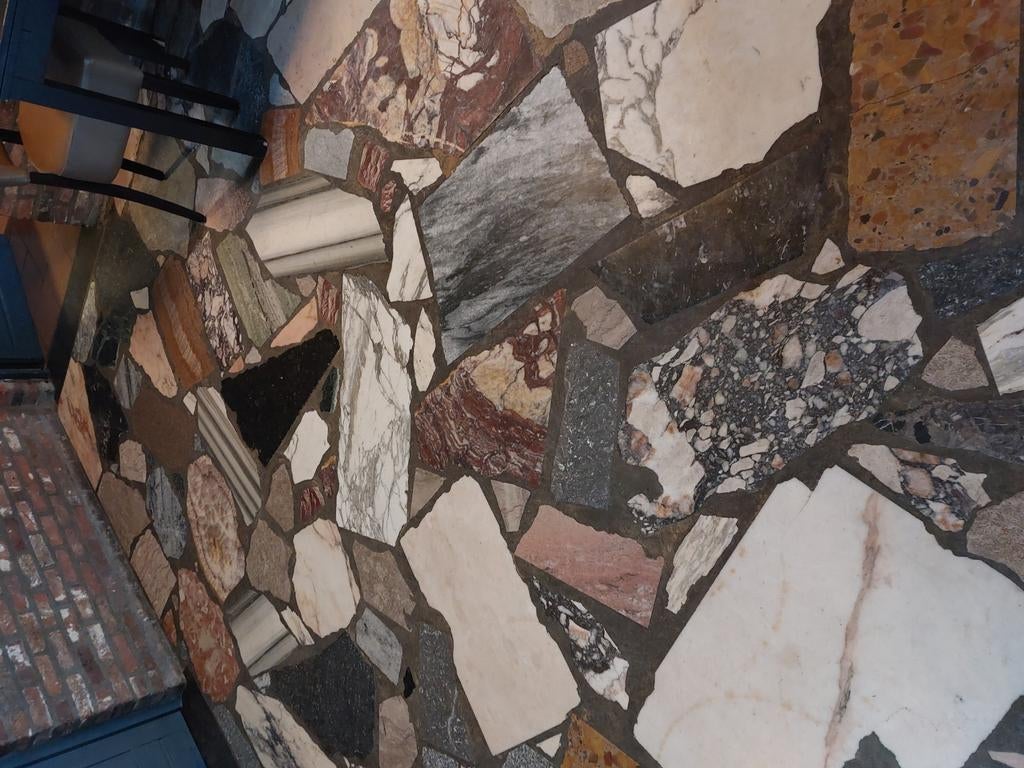 vloer met stukken marmer, Doe-het-zelf en Bouw, Tegels, Nieuw, Marmer, Ophalen