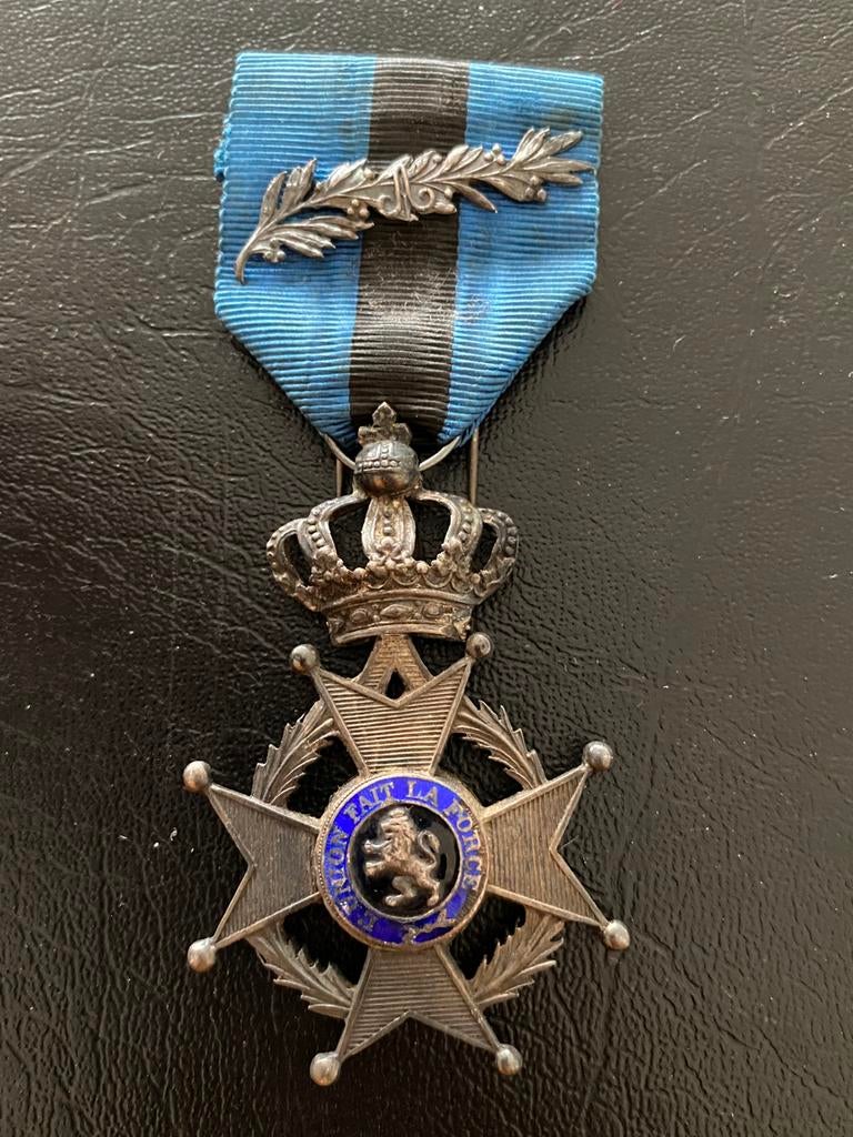 Medaille 24 Albert - France made 1915 1918, Enlèvement ou Envoi