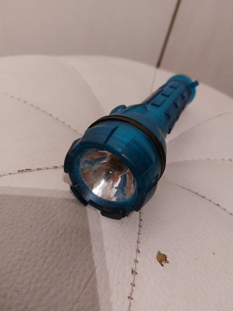 Lampe de poche ancien modèle, Caravanes & Camping, Enlèvement ou Envoi, Comme neuf
