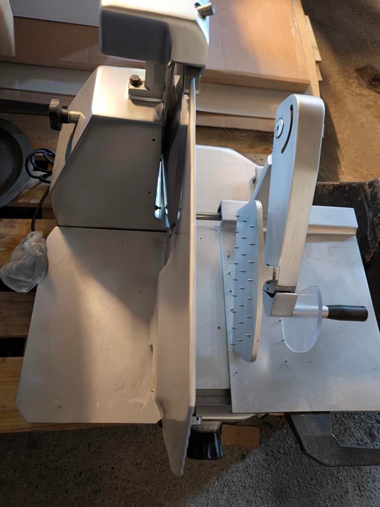 Trancheuse professionnel Fac, Electroménager