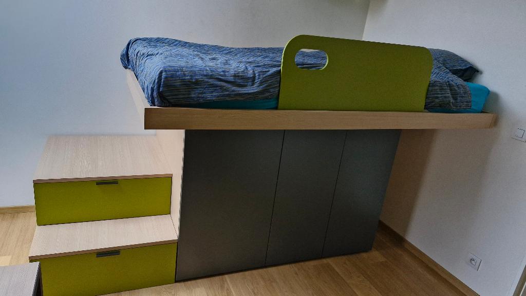 Hoogslaper met kast en traplades en bijhorende rekjes, Huis en Inrichting, Slaapkamer | Stapelbedden en Hoogslapers, Ophalen, Gebruikt