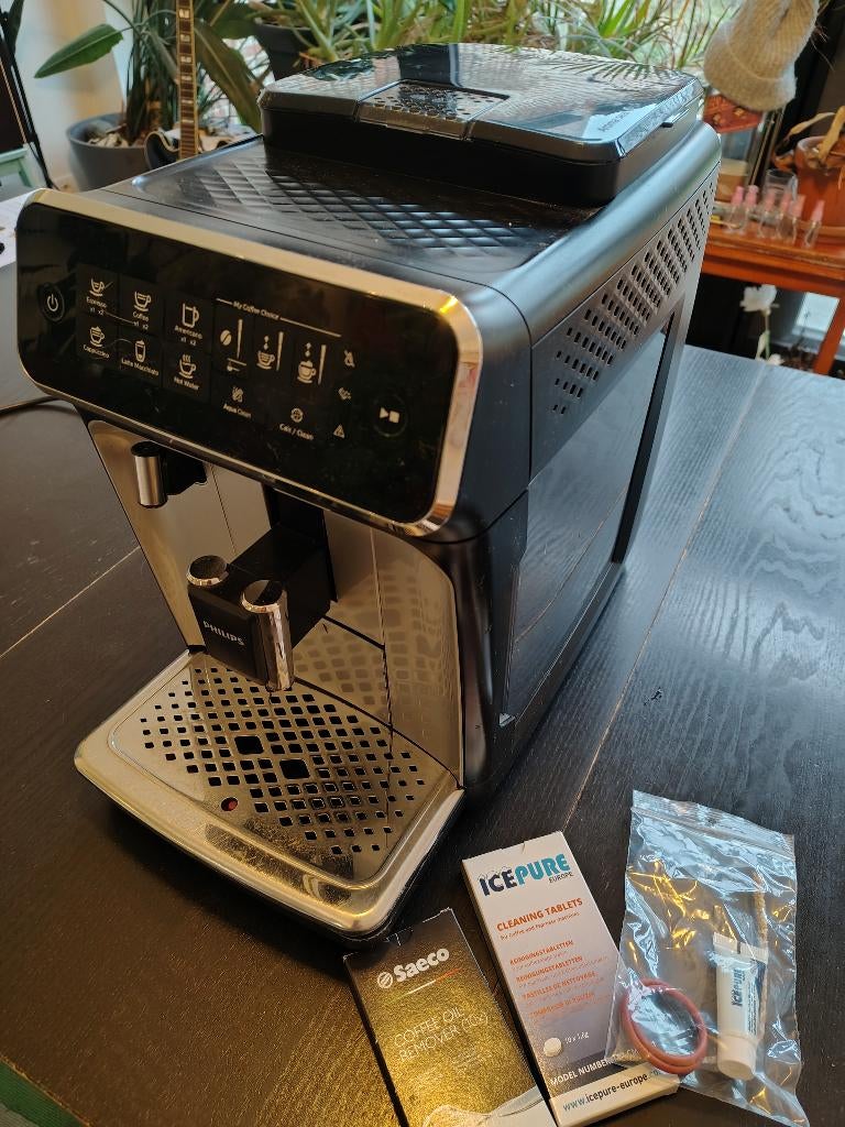 Philips 3200 EP3246/70 LatteGo, Elektronische apparatuur, Koffiezetapparaten, Ophalen, Afneembaar waterreservoir, Gebruikt, Combi