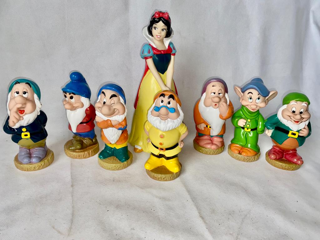 Blanche neige et les 7 nains (DISNEY), Enlèvement ou Envoi, Blanche-Neige ou Belle au Bois Dormant, Utilisé, Statue ou Figurine