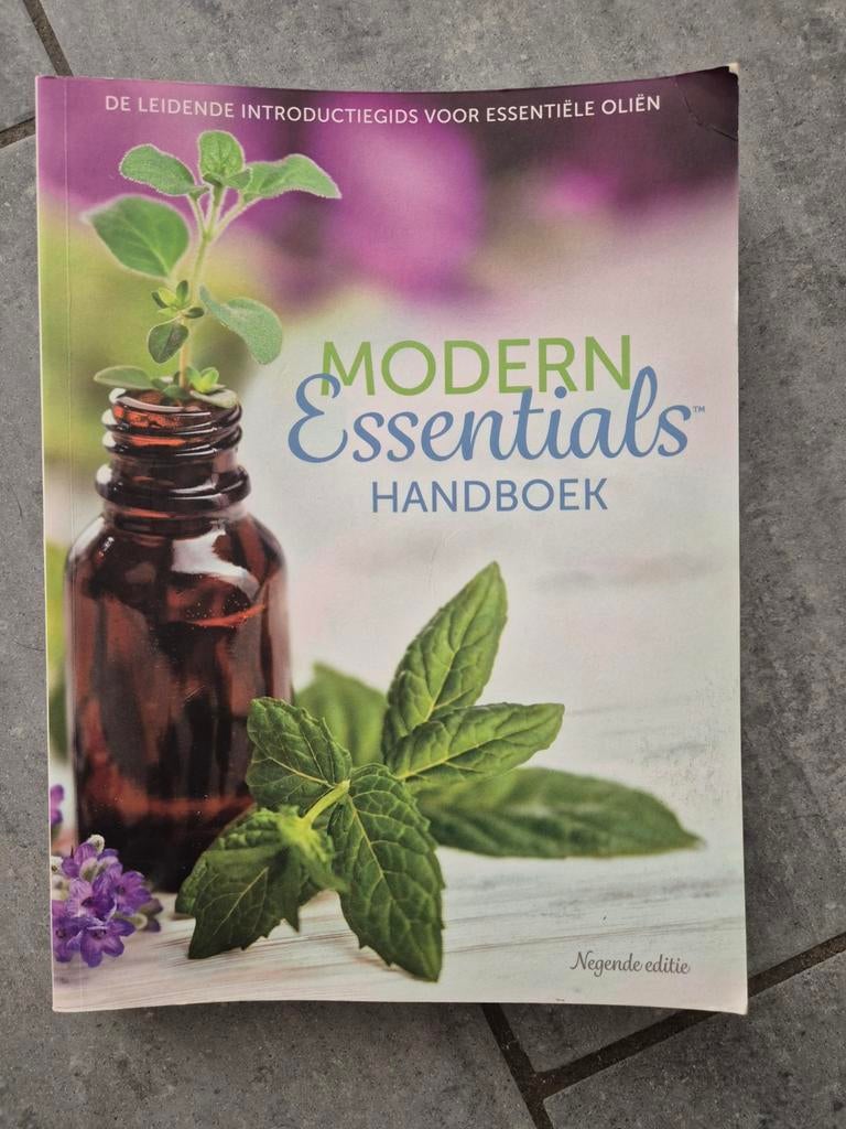 Handboek etherische oliën nieuwstaat, Boeken, Ophalen