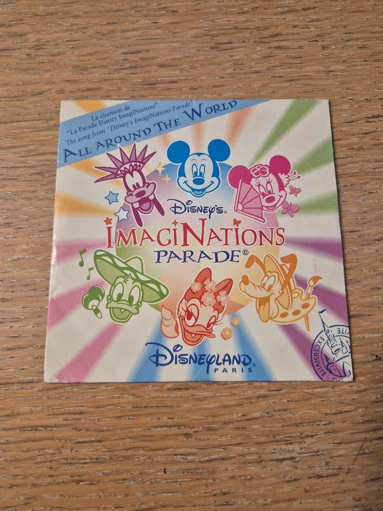 Cd single Disney's Imaginations parade Disneyland Paris, Ophalen of Verzenden, Overige figuren, Zo goed als nieuw, Overige typen