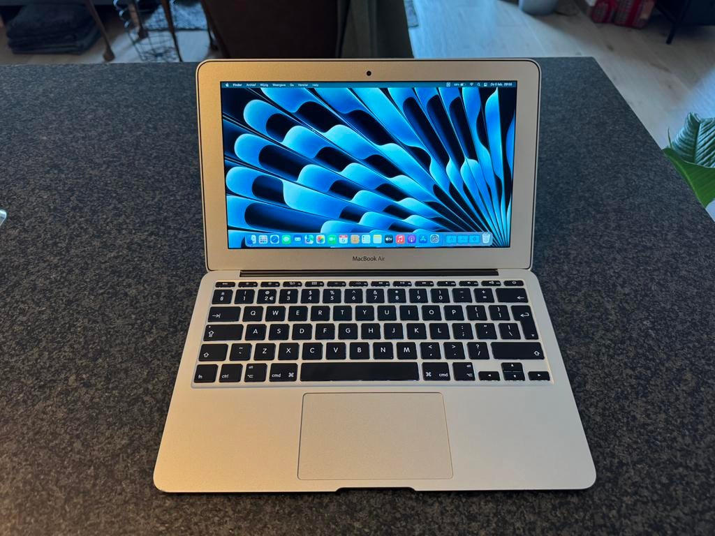 MacBook Air 11 inch - early 2015 (QWERTY, 4GB, 256GB SSD, Computers en Software, Apple Macbooks, Ophalen, Gebruikt, 256 GB, Qwerty