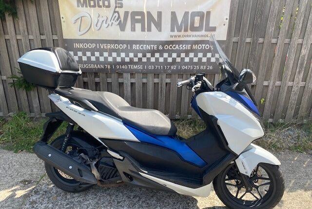 honda forza 125 abs bj 2015 zeer goede staat + opties