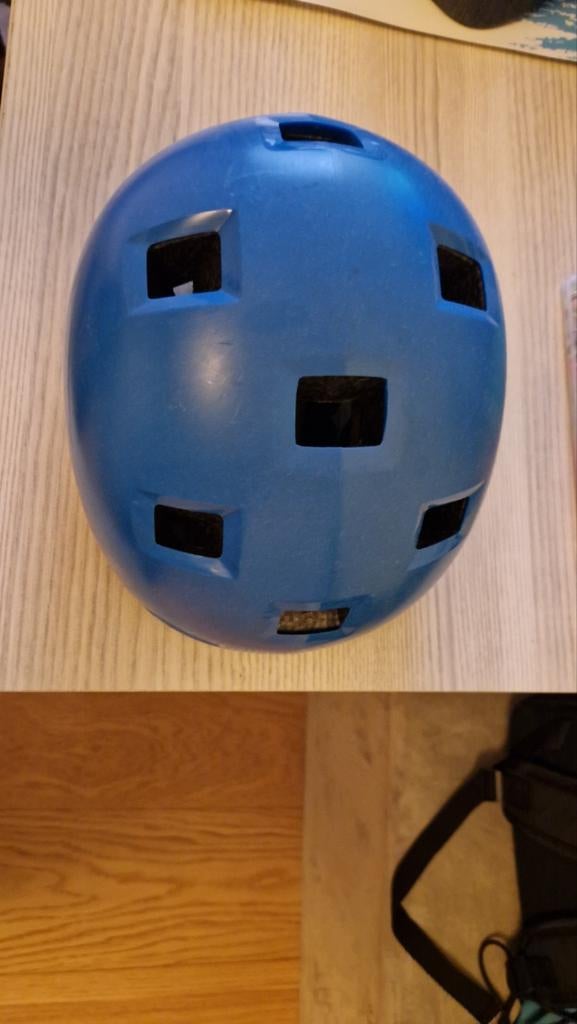 Kinder helm 5€, Jongen of Meisje, Zo goed als nieuw, Ophalen, XXS