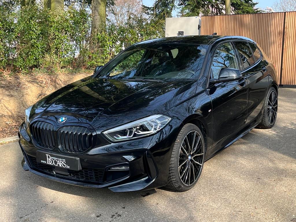 BMW 118 M-Pakket-Led-Prof-Cockpit Pro-Leer-Zetelv.-19", Auto's, Gebruikt, 136 pk, Zwart, Leder
