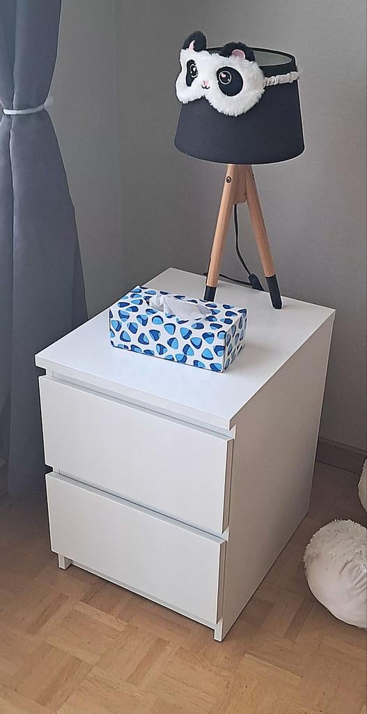 Table de nuit MALM de Ikea, Maison & Meubles