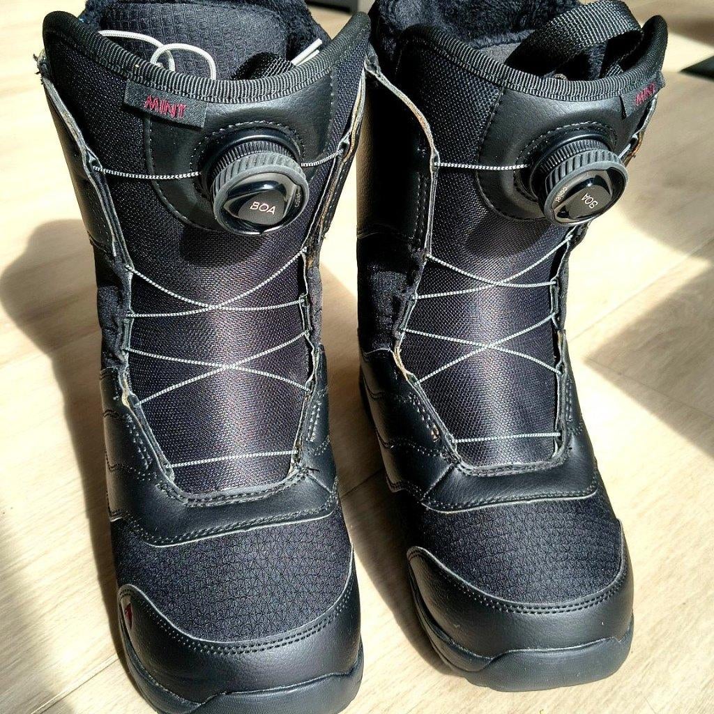 Burton Mint BOA snowboard boots – dames – maat 39 (US 7.5), Sport en Fitness, Snowboarden, Ophalen of Verzenden, Zo goed als nieuw