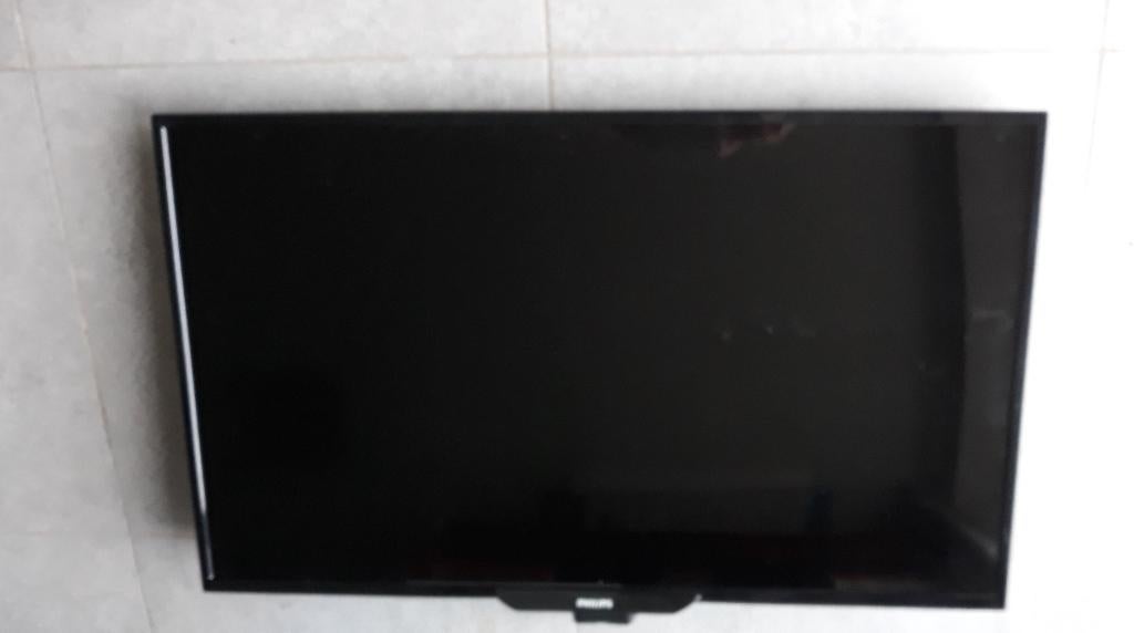 Téléviseur TV Philips LED 82 cms EN PANNE - GRATUIT !, Enlèvement ou Envoi, LED, Philips