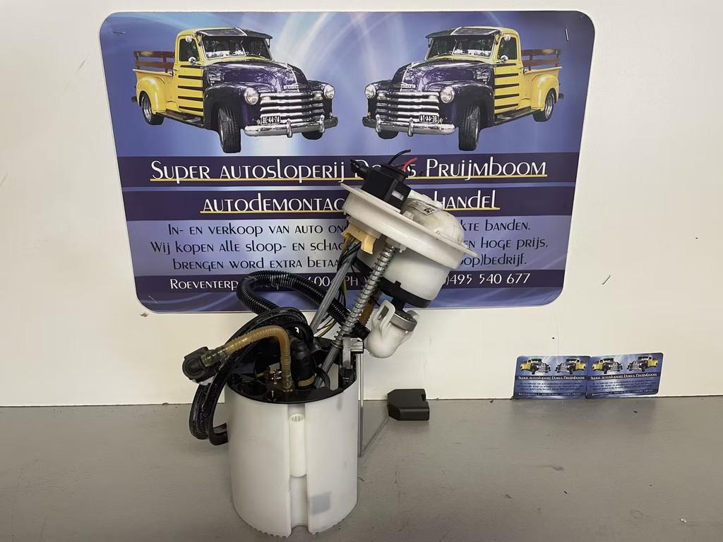 Vw Passat b7 benzine pomp, Gebruikt, Volkswagen, Volkswagen AG, Vw@volkswagen.de