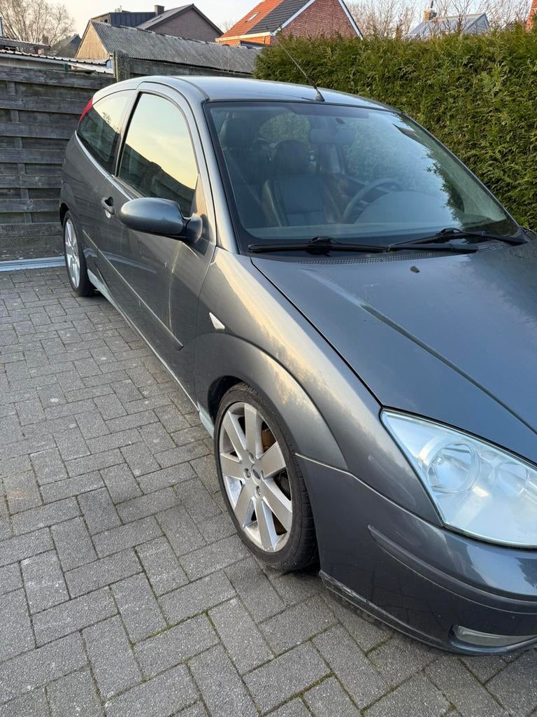 Ford Focus, Autos, Ford, Argent ou Gris, Achat, Boîte manuelle, Bleu