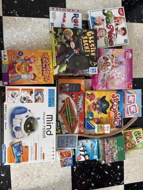 lot met gezelschapspellen, Ophalen, Gebruikt