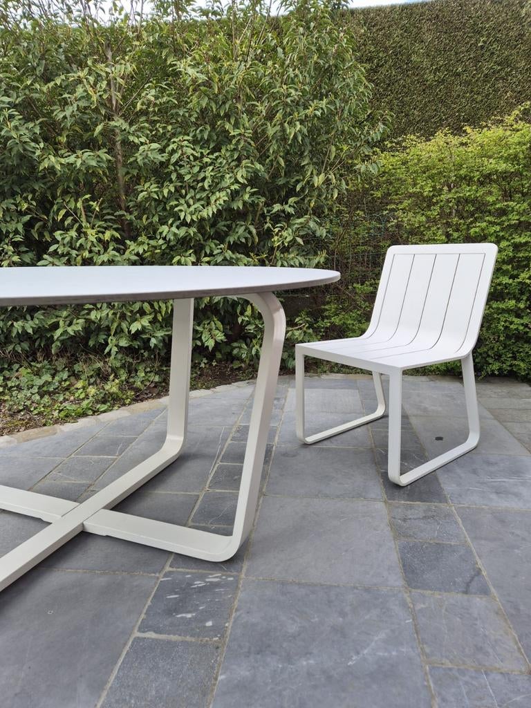 Ronde tuintafel  Bristol met stoelen., Enlèvement