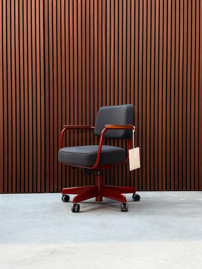 Vitra Fauteuil Direction Pivotant