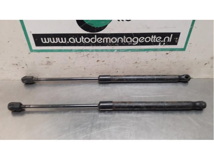 Kit amortisseur gaz hayon d'un Opel Astra (Astra H 04-), -, Opel, 3 mois de garantie, Utilisé