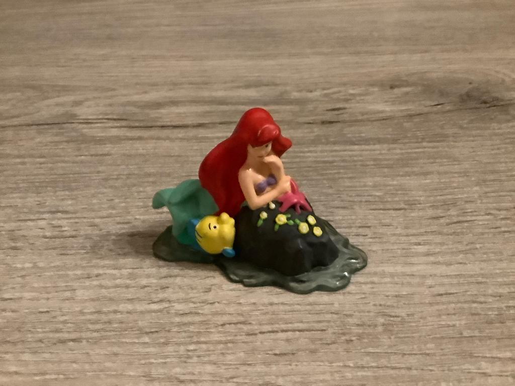 Disney Ariel de zeemeermin character (6 cm), Verzamelen, Ophalen of Verzenden, Gebruikt
