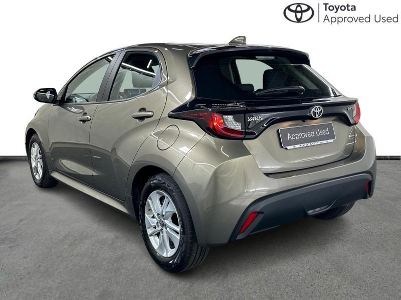 Toyota Yaris Dynamic, Automaat, Euro 6, 1490 cc, Hybride Elektrisch/Benzine