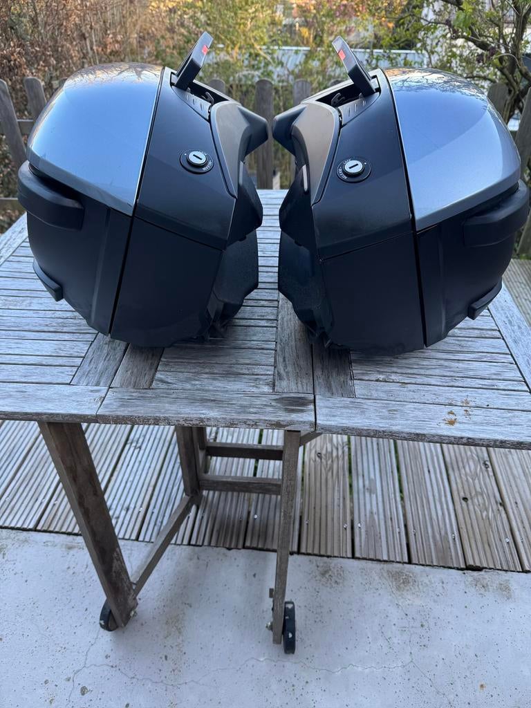 Deux valises latérales BMW R 1200 RT (modèle 2014), Motoren, Accessoires | Koffers en Tassen, Ophalen, Gebruikt
