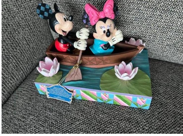 Disney traditions Mickey en minnie figurine led by jim shore, Verzamelen, Ophalen, Mickey Mouse, Zo goed als nieuw, Beeldje of Figuurtje