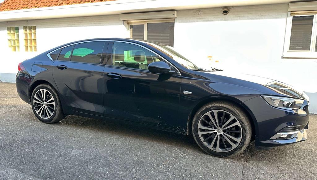 Opel Insignia Grand Sport 1.6 CDTI Automaat Led Navi Leder, Auto's, Opel, 135 pk, Gebruikt, Zwart, 4 cilinders