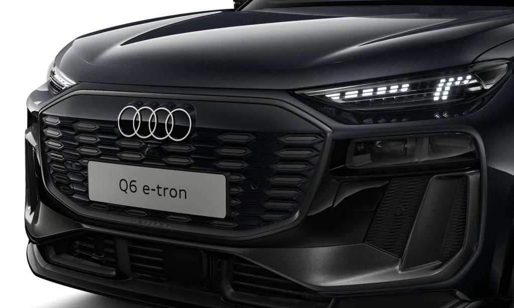 Audi Q6 e-tron Q6 e-Tron S-line I Airsus I Pano I HUD I 360, Auto's, Audi, Gebruikt, Zwart, Leder, 5 zetels
