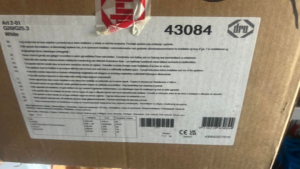 Radiateur de façade Dru Art 2 avec prise de courant., Bricolage & Construction, Chauffage & Radiateurs, Enlèvement ou Envoi, Comme neuf