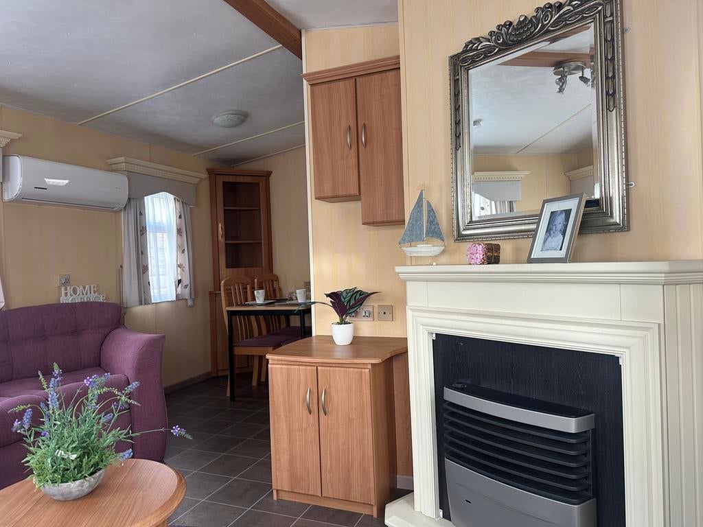 OCC DEPOT 12 ZEER NETTE EN RUIME CARLTON 1100X370/2, Caravans en Kamperen