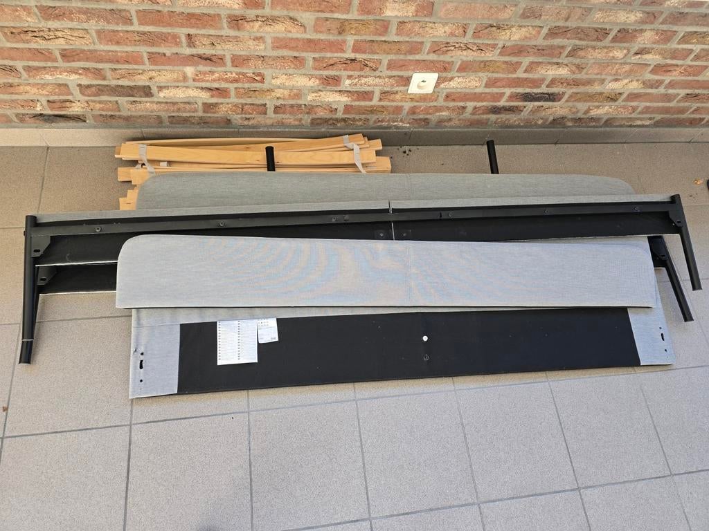 Bed met latteflex, zonder matras. 160x200 cm, Doe-het-zelf en Bouw, Rolluiken, Ophalen