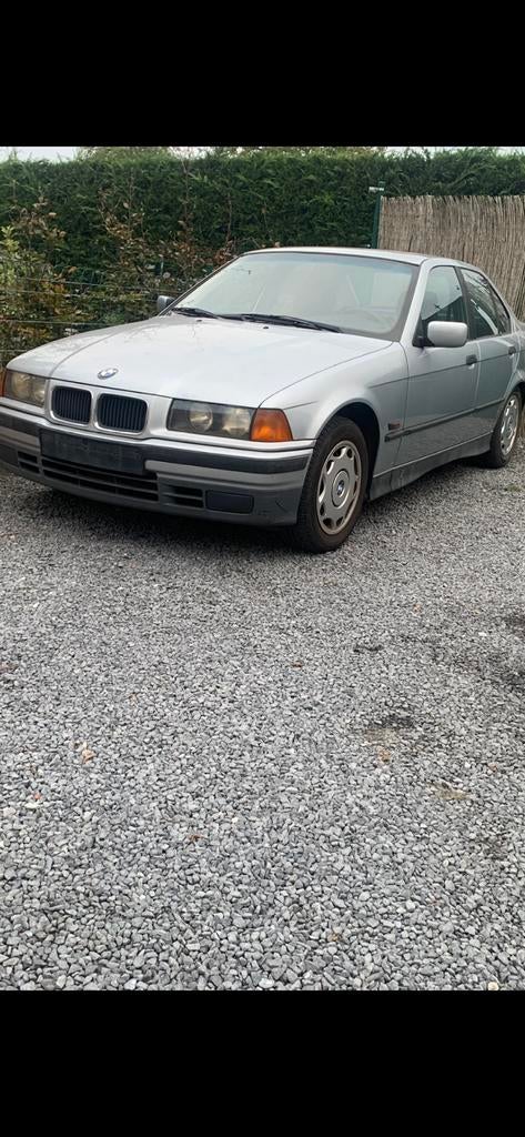 Bmw e36benzine  318i te koop kan oltimer ingeschreven worden, Auto's, BMW, Particulier, Te koop