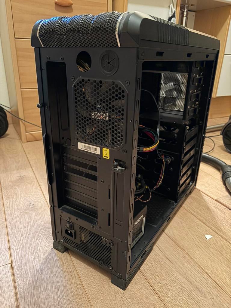 Pc case Coolermaster 690II + voeding 700w, Computers en Software, Ophalen, Gebruikt