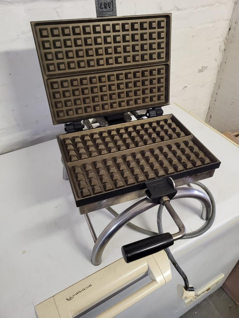 Gaufriers professionnels, Enlèvement, Utilisé