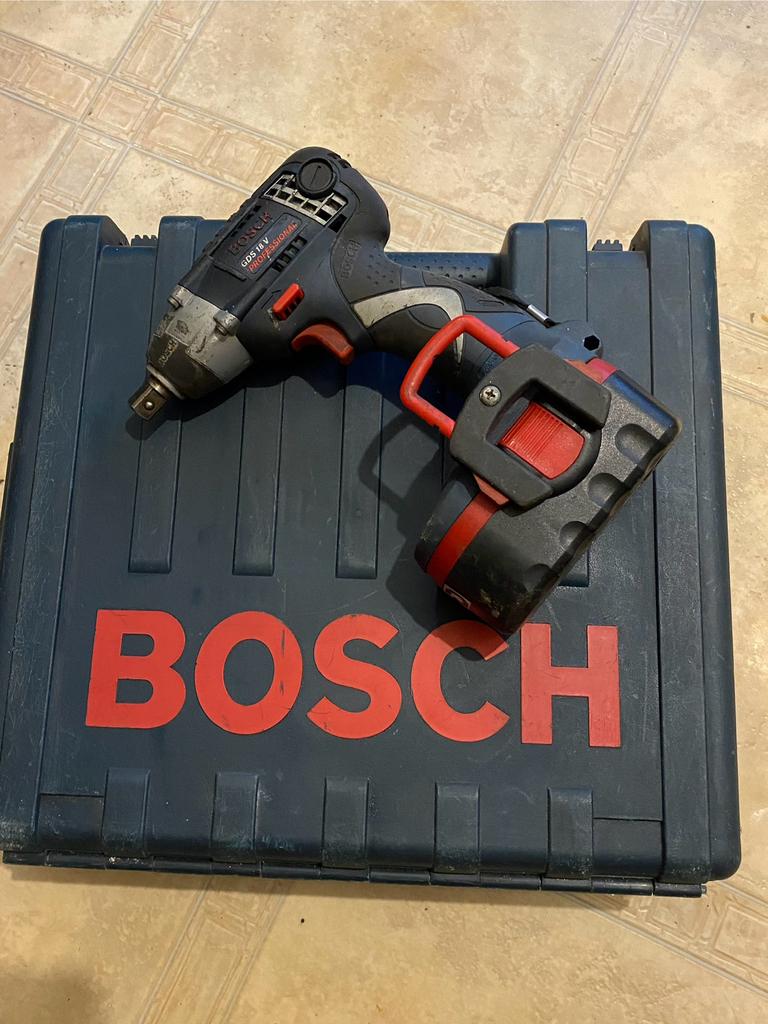 Déboulonneuse BOSCH PRO 18V PEU SERVI ., Enlèvement, Comme neuf