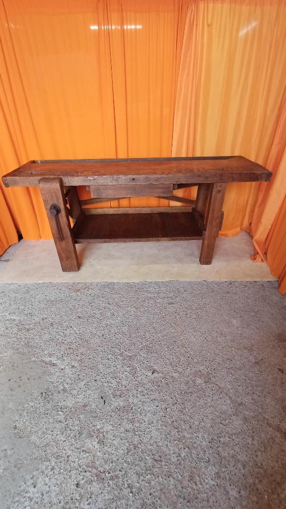 Ancien établi avec une belle profondeur banc de menuisier, Enlèvement