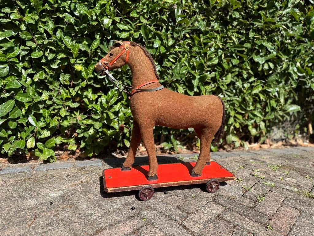 Cheval de trait en bois ancien rempli de paille, Antiquités & Art, Enlèvement ou Envoi