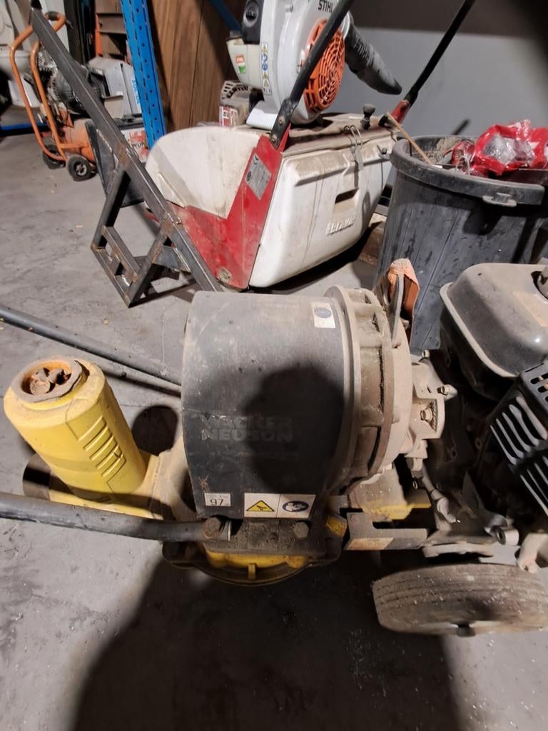 Vuilwaterpomp  met toebehoren, Zakelijke goederen, Ophalen