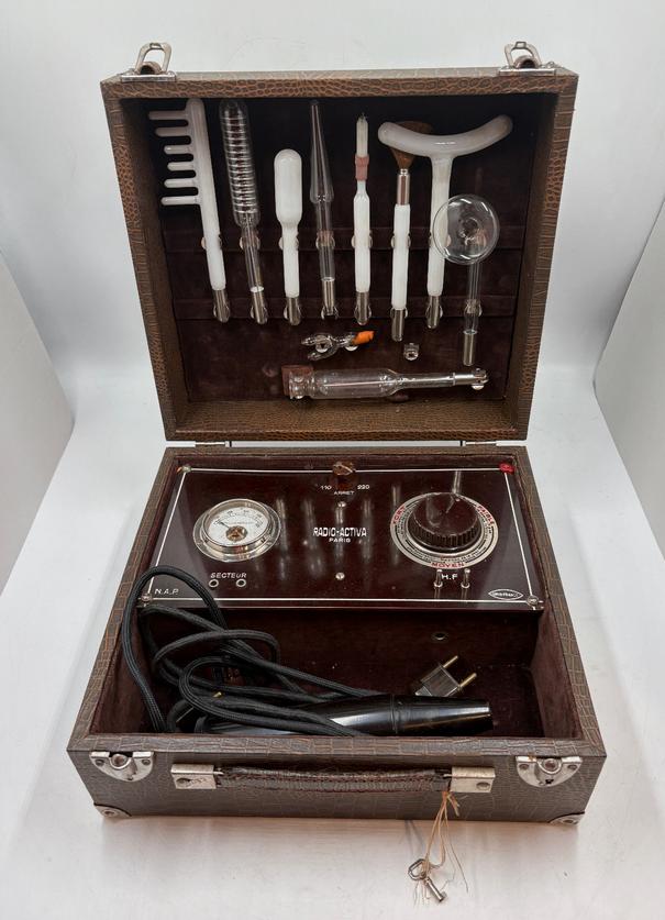 Appareil d’électrothérapie RADIO-ACTIVA Paris- 1937, Ophalen of Verzenden