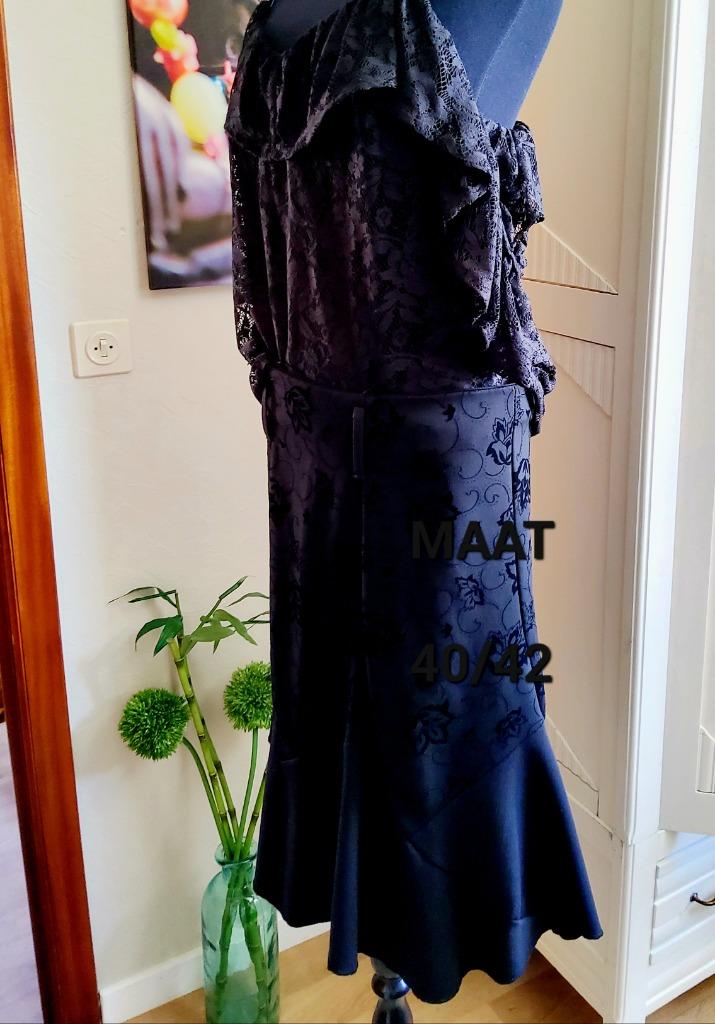Jupe gothique 'Raven' en dentelle noire + haut en dentelle, Raven, Enlèvement ou Envoi, Noir, Vêtements de nuit