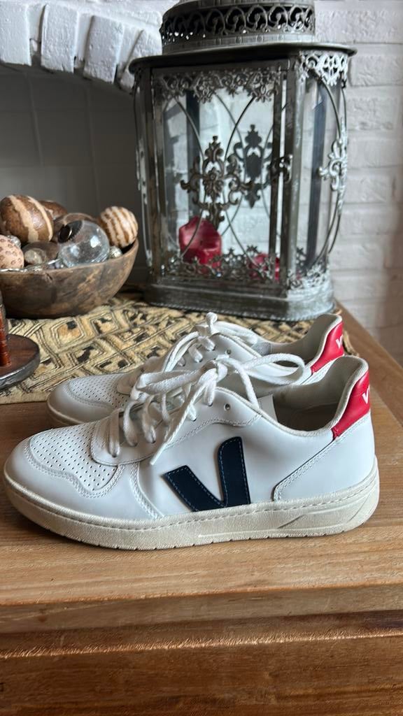 Veja 37 sneakers, Ophalen of Verzenden, Zo goed als nieuw