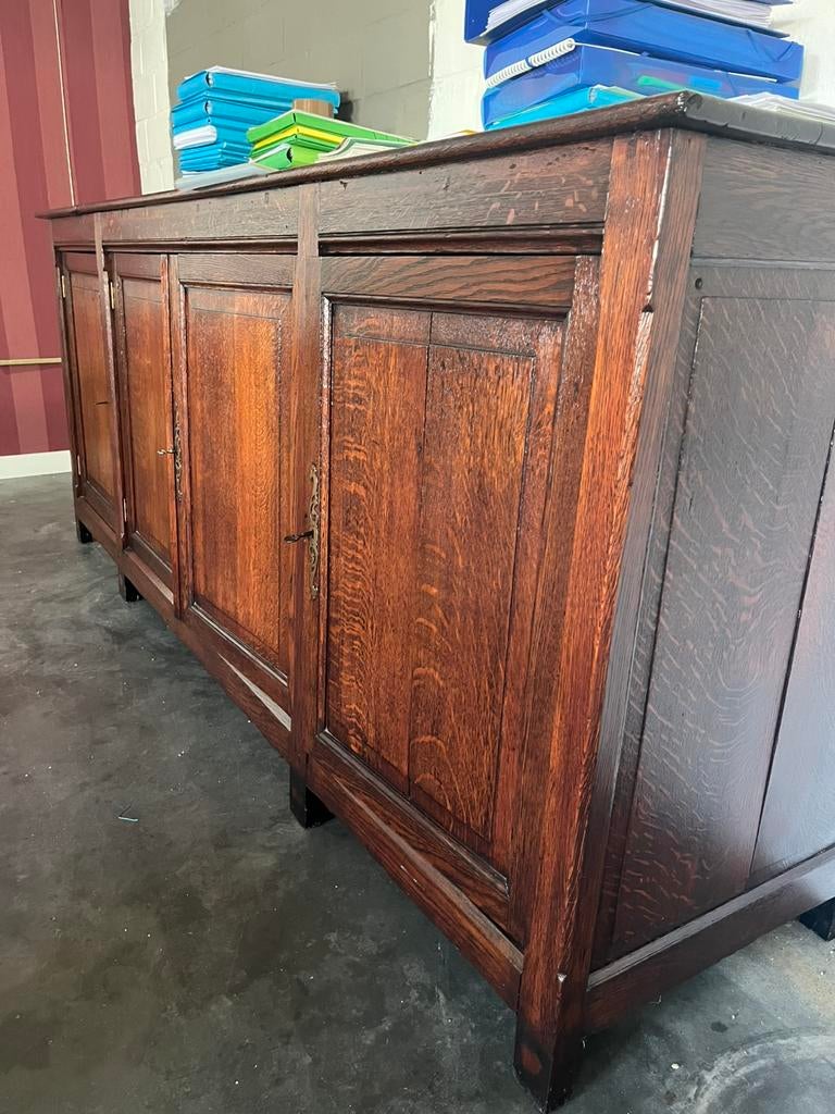 Antieke dressoir, Enlèvement