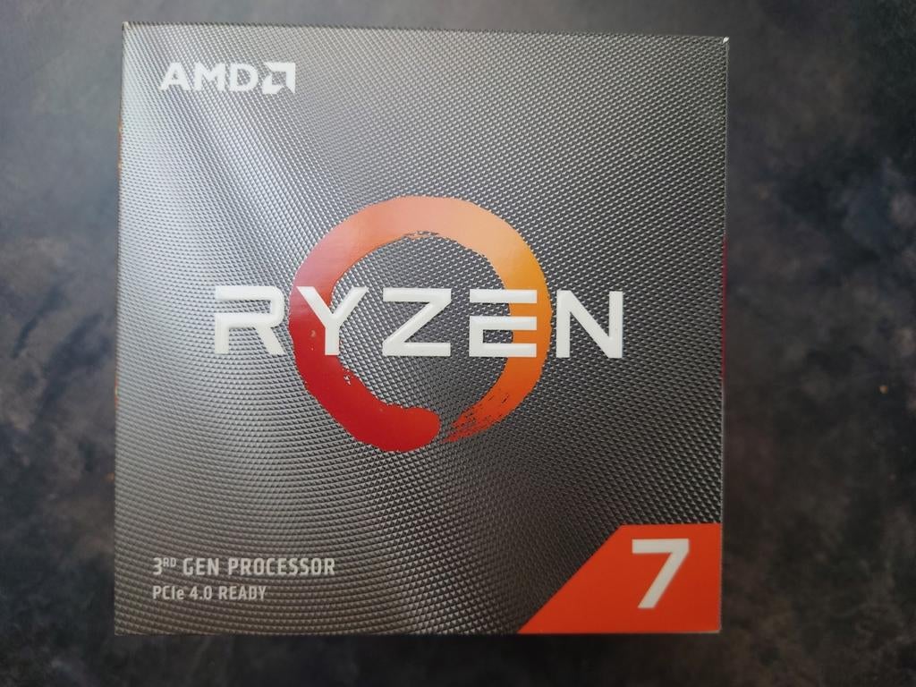 AMD Ryzen 7 3800X, Computers en Software, Processors, Ophalen of Verzenden, Zo goed als nieuw